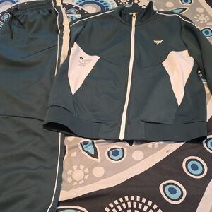 Paper Planes Men's Hunter Green and White Jogger track set